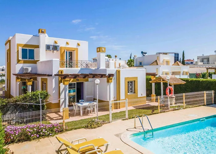 Ninos Villa