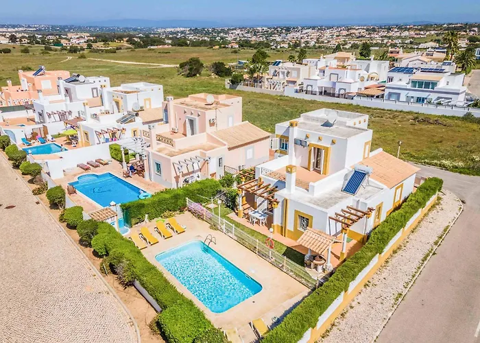 Ninos Villa